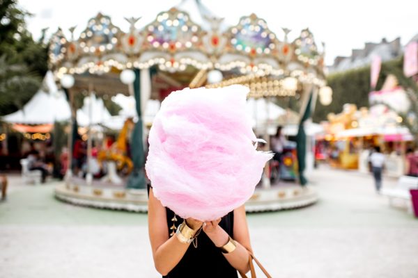 Køb Sukker og pinde til candyfloss - Sørens Udlejning